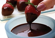 Socola không sữa làm giảm nguy cơ tổn thương não sau đột quỵ