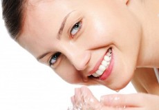 Sản phẩm làm đẹp cần có trong mùa hè