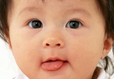 Omega-3 từ cá, dầu oliu và các loại hạt rất tốt cho mắt